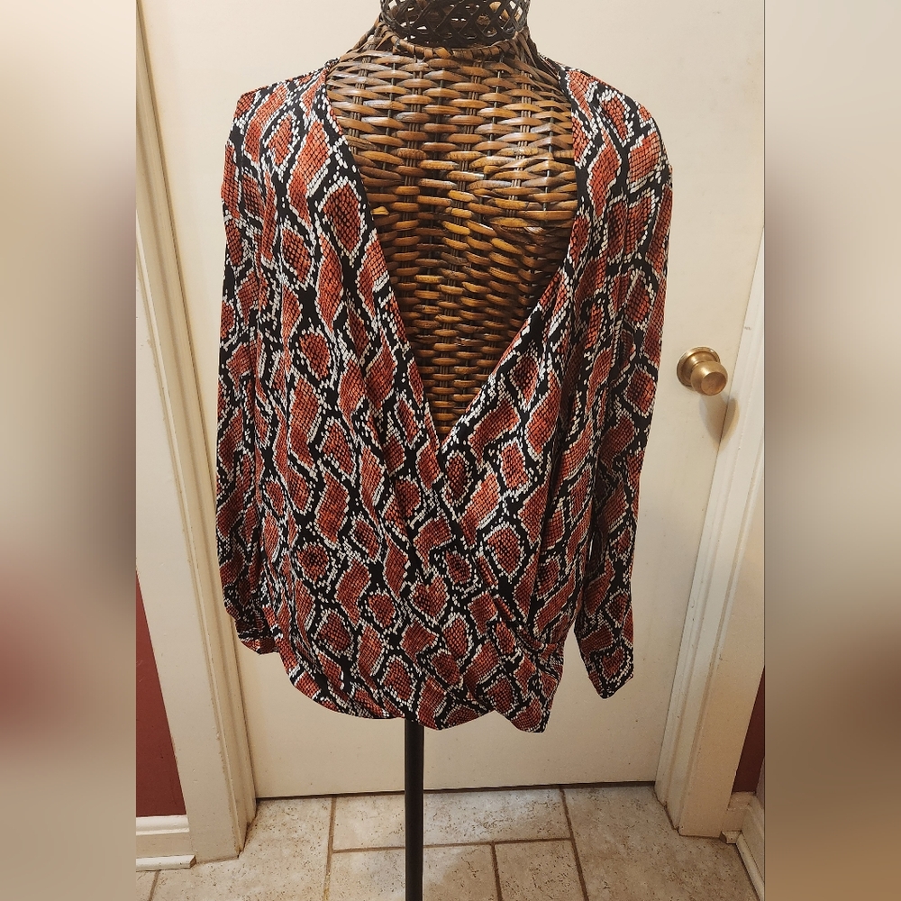 NWT Michael Kors Snake PRINT Blouse